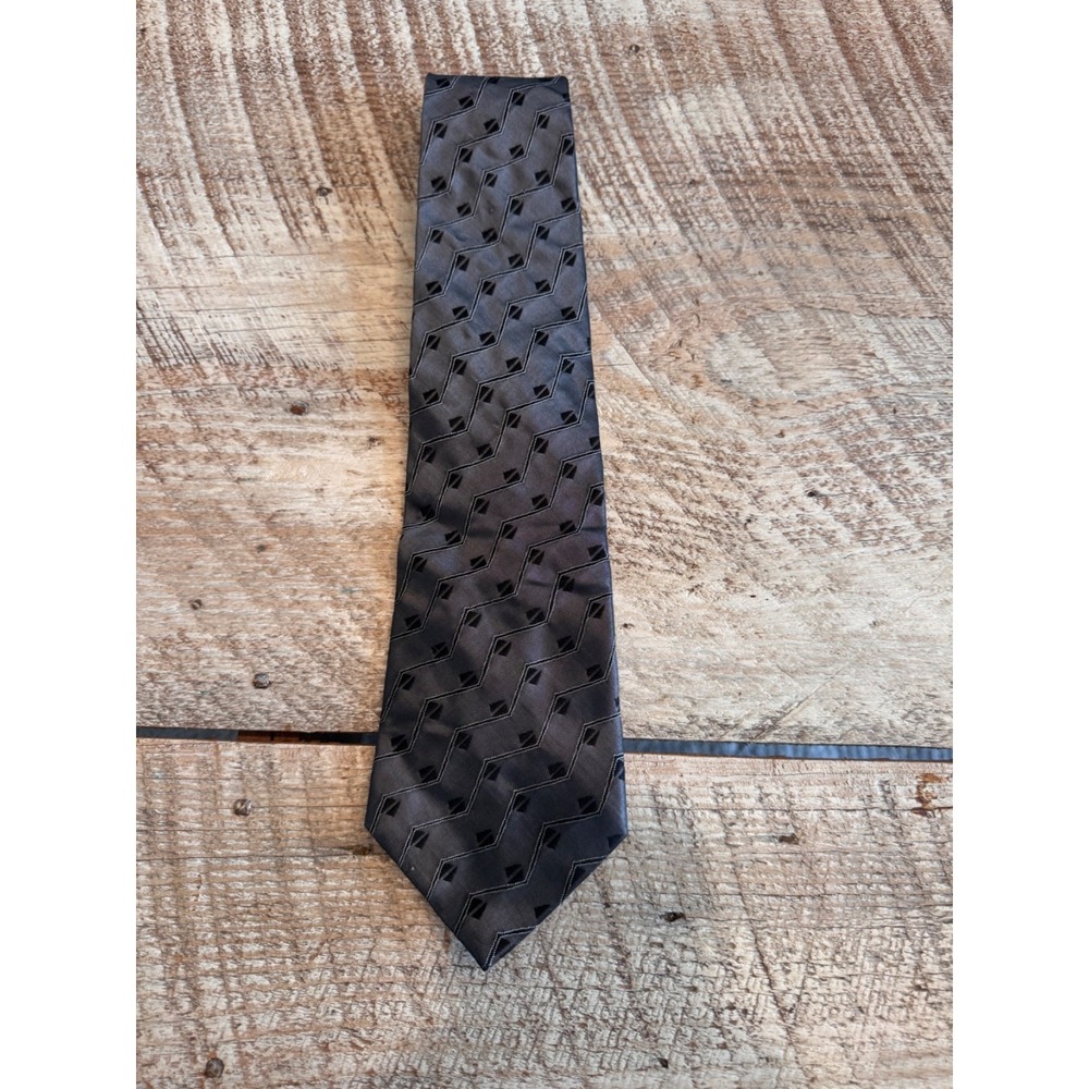 Joseph&‎ Feiss Internatonal tie